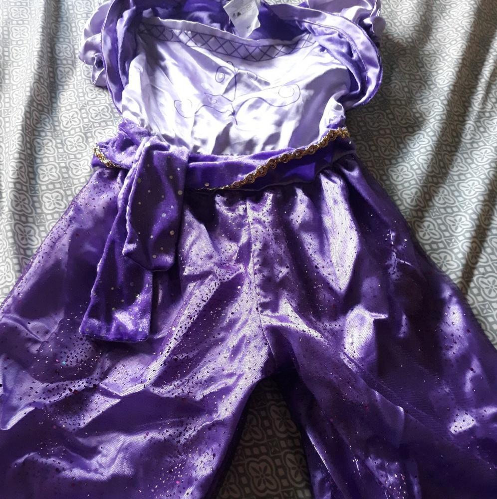 Grils holloween costume size small
